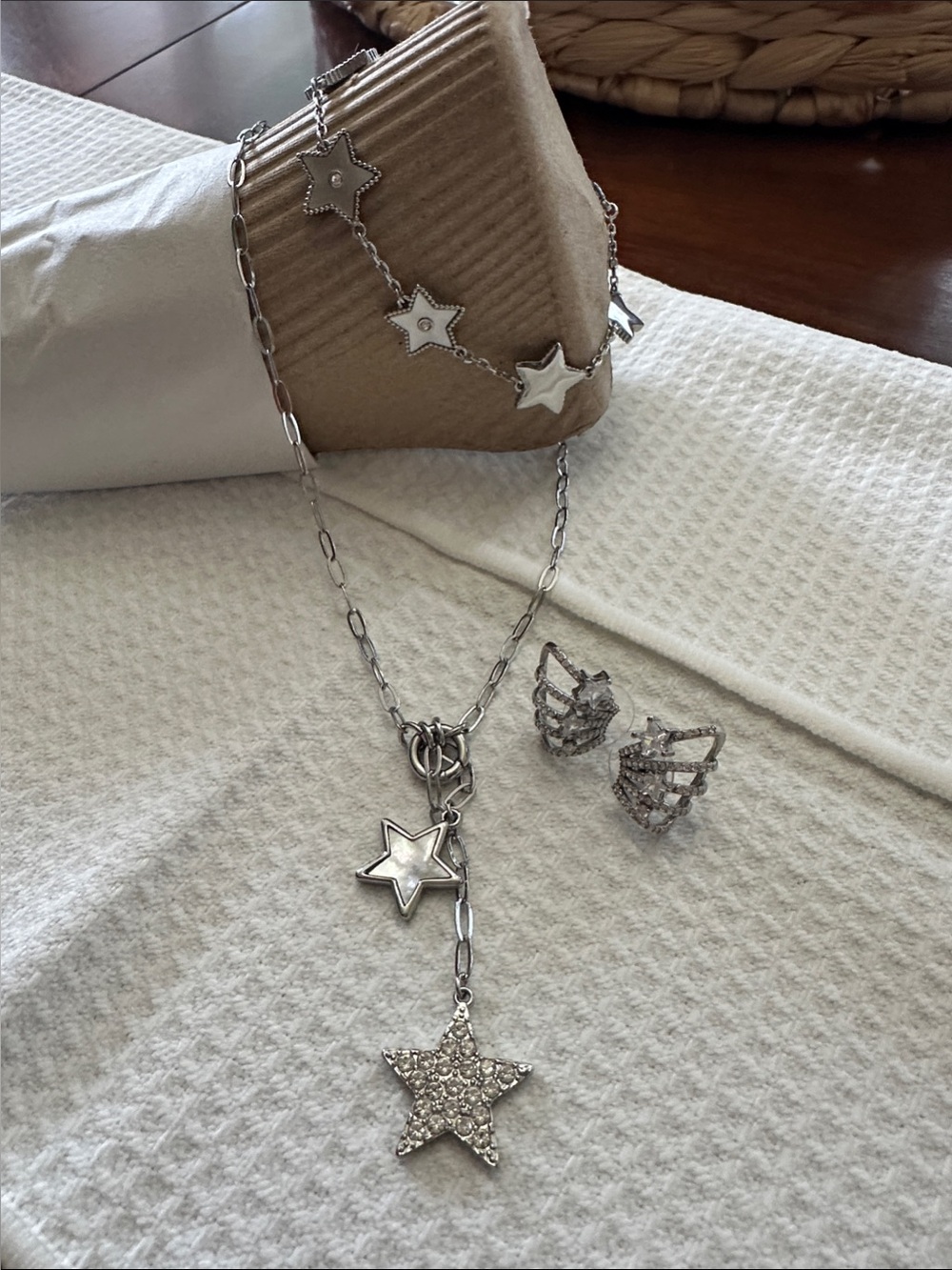 Silver Tone Star Necklace Bracelet & Earrings 3-Piece Jewelry Set